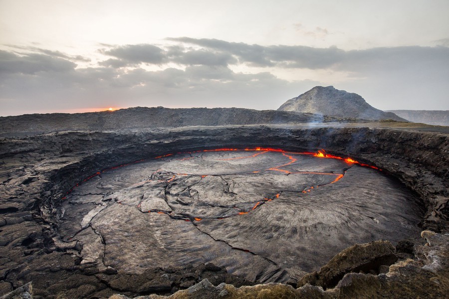 A continuously active basaltic shield volcano in the Afar Region of northeastern Ethiopia, in the Afar Depression.